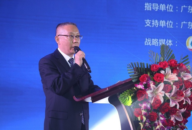 张宏斌出席2016年广东家居建材行业年会(图2) 张宏斌出席2016年广东家居建材行业年会(图2)