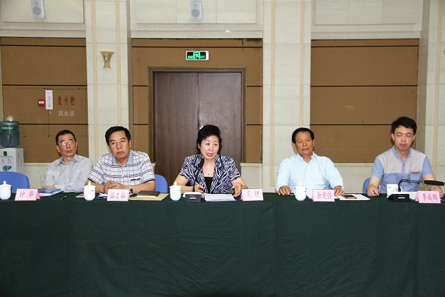 青海省工商联领导来粤推介诚邀民营企业家参加(图1)